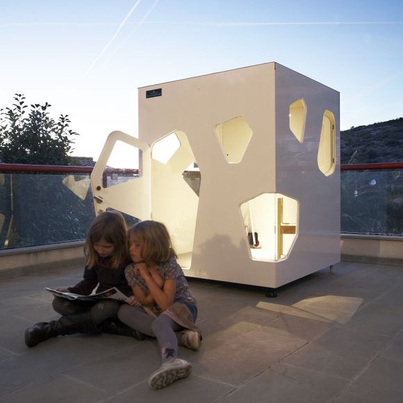 Cabane pour enfants d'extérieur moderne