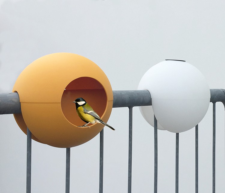 Mangeoire pour oiseaux en acier spécial balcon - 20 x 20 x H 27 cm