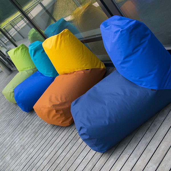 Pouf extérieur en tissu et billes de polystyrène – Lounge - Pusku Pusku