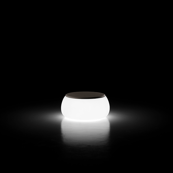 Table Basse Lumineuse T-Ball Plateau Polyéthylène Plust Jardinchic Table Basse Lumineuse T-Ball Plateau Polyéthylène Plust Jardinchic