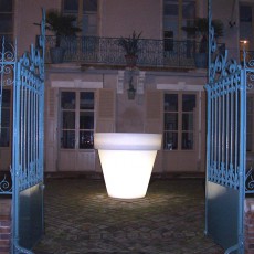 Pot Lumineux Vas Two Light neutre Serralunga Jardinchic