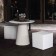 Table d'Appoint Macaron Base blanche et Plateau Blanc & Poufs Lounge Cube Blancs 1825 JardinChic